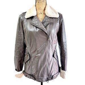 Concept K Women's Quilted Gray Aviator Jacket SZ 8 Faux Shiny Leather/Fur Collar